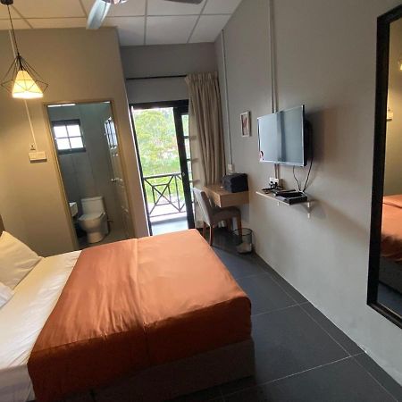 A3A Oastel Coliving Hostel Тана Рата Екстериор снимка