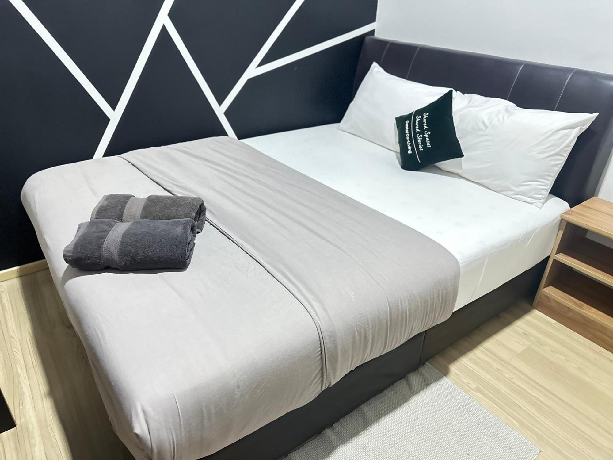 A3A Oastel Coliving Hostel Тана Рата Стая снимка